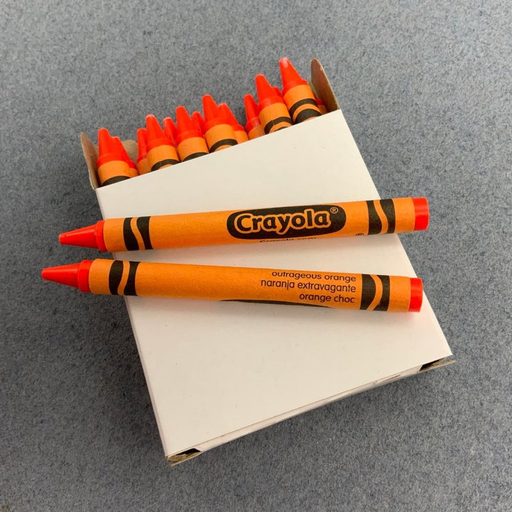 Crayola Crayons Lot 16 Standard Size Outrageous Orange Naranja Extravaganta BTS